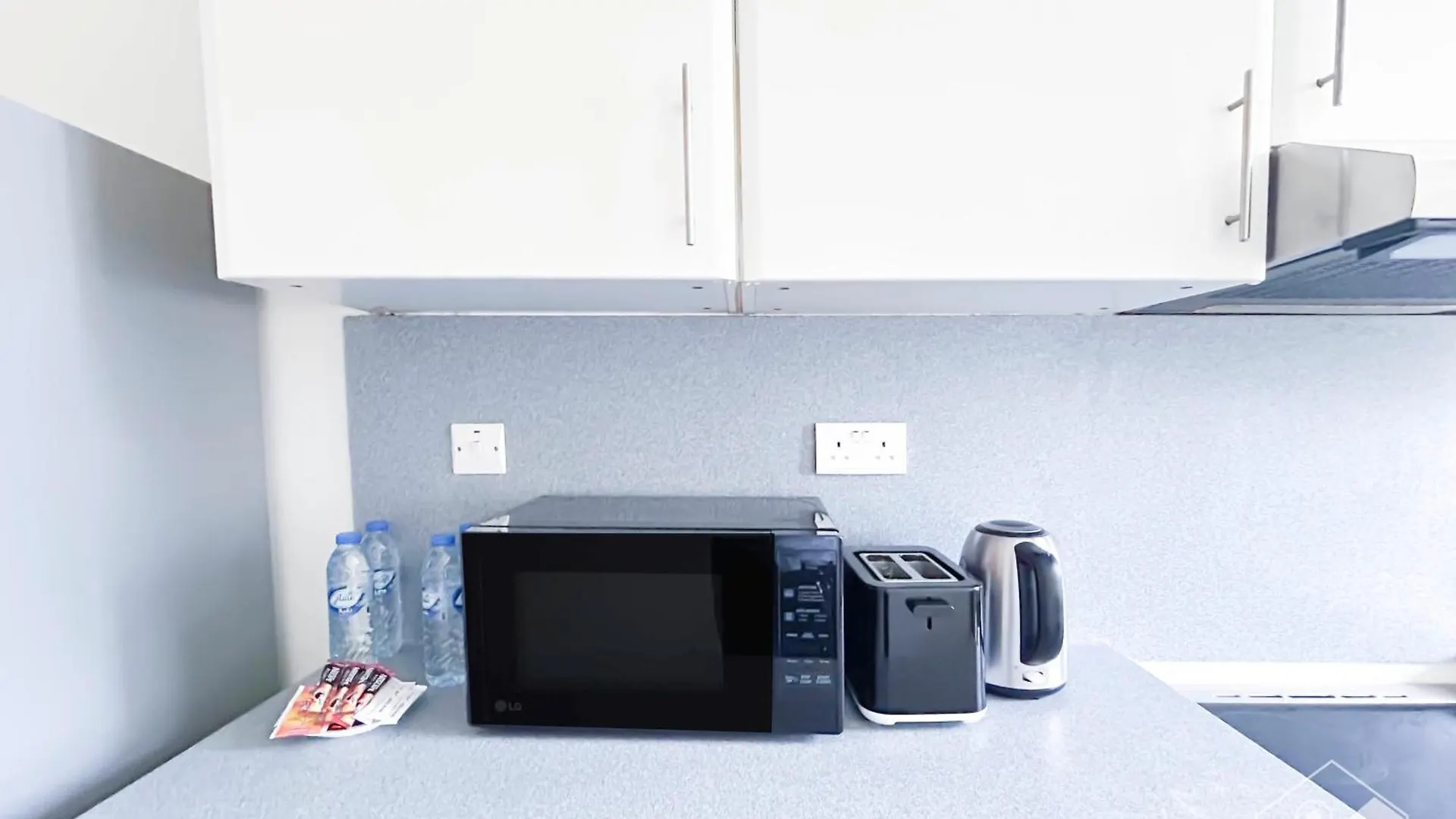 Luxury Stay At Madison 2Bedroom Balcony Dubai 0*,  Emirados Árabes Unidos